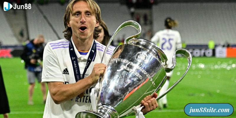 Thành tích mà Luka Modric đạt được khi chơi bóng 